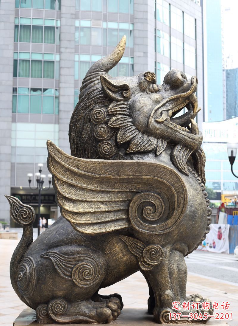 辽阳法院门口神兽獬豸铜雕