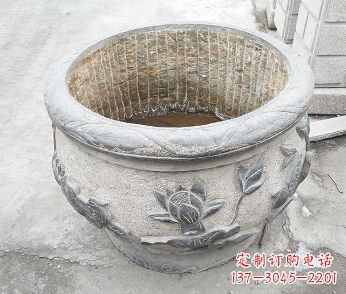 辽阳仿古荷花鲤鱼雕塑石水缸