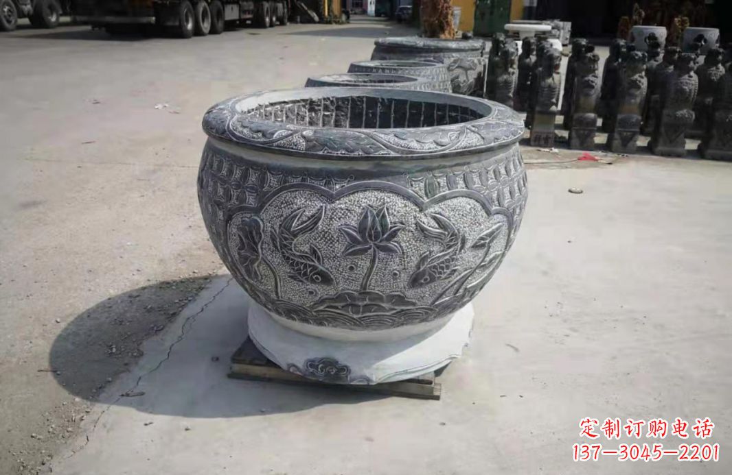 辽阳仿古石水缸荷花鲤鱼石雕