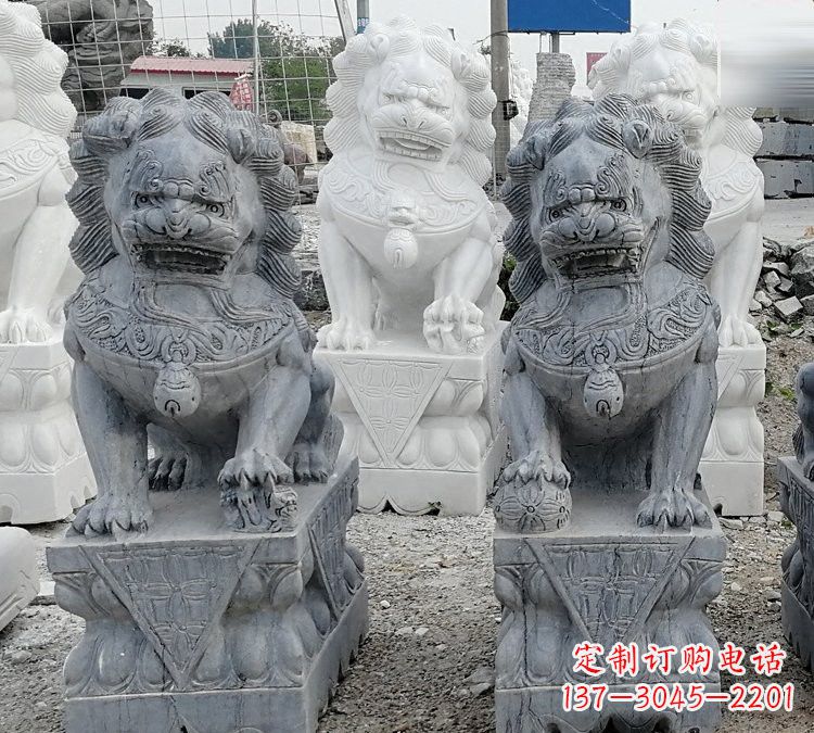 辽阳仿古做旧青石雕刻的狮子