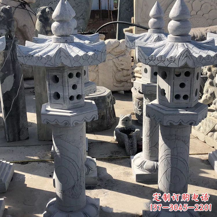 辽阳中式仿古青石灯笼雕塑