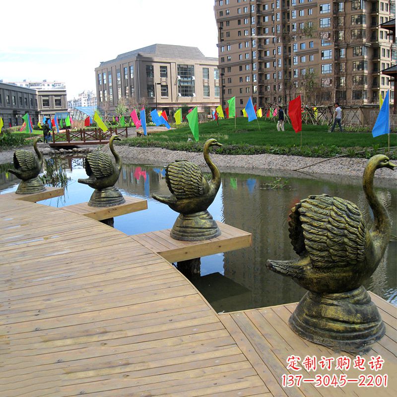 辽阳仿古铜质天鹅雕塑