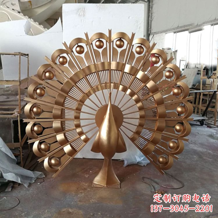 辽阳精致而又经典的仿铜色不锈钢孔雀雕塑