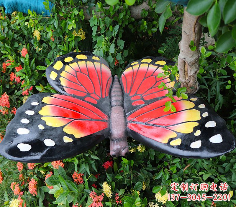 辽阳雕刻精美的蝴蝶摆件