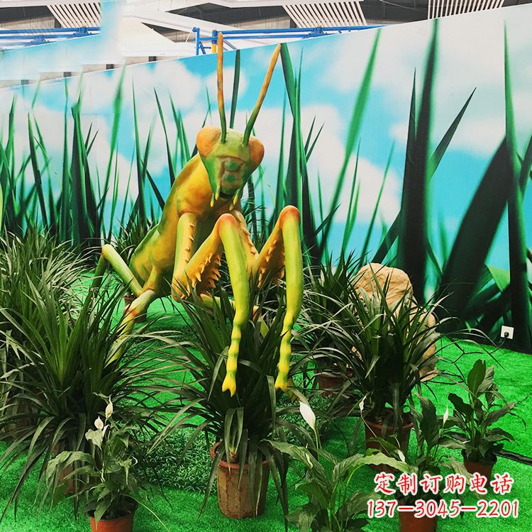 辽阳优雅螳螂玻璃钢雕塑