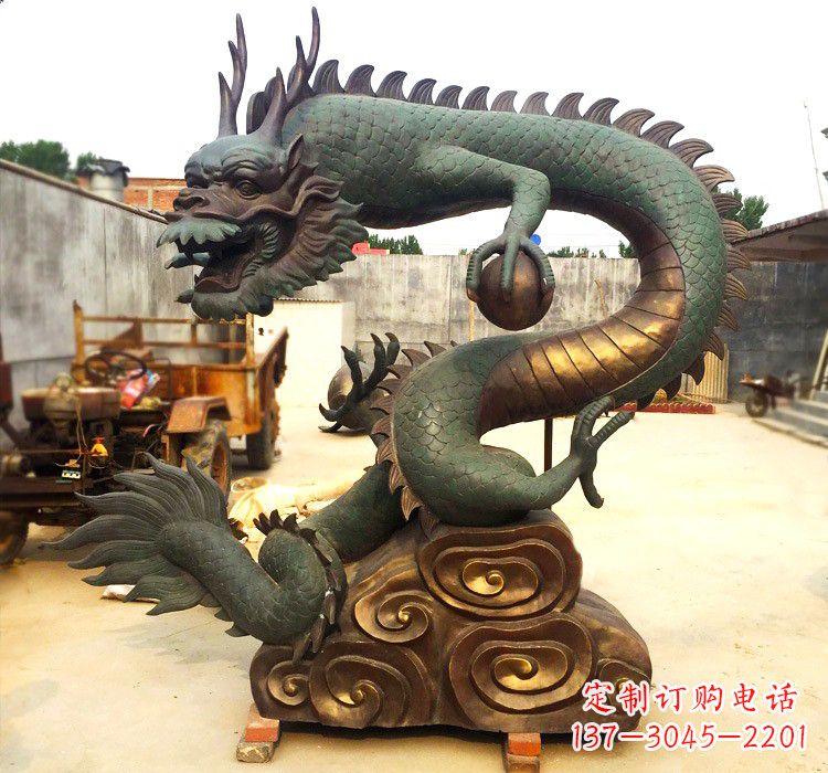 辽阳精致铜雕飞龙珠
