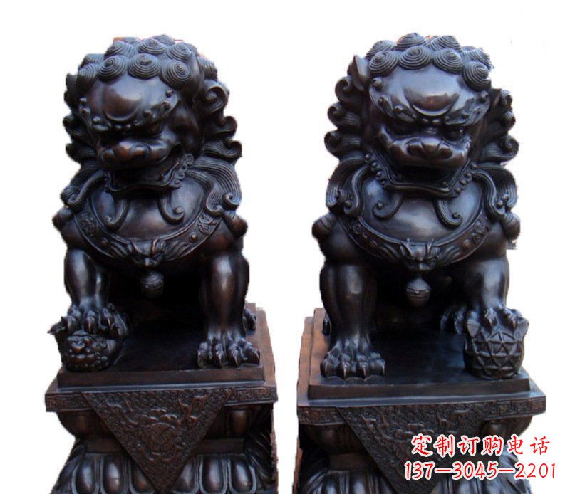 辽阳纯铜故宫狮子摆件雕塑