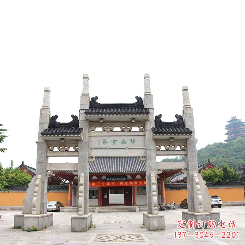 辽阳佛教景区石牌坊