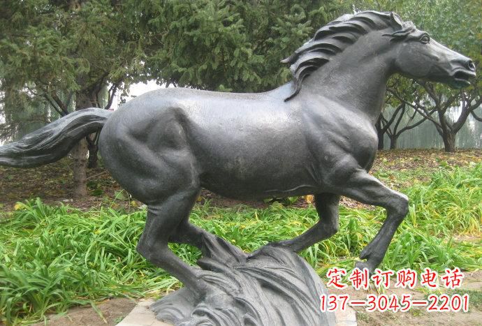 辽阳奔马铜雕—精美雕塑处处闪耀灿烂光彩