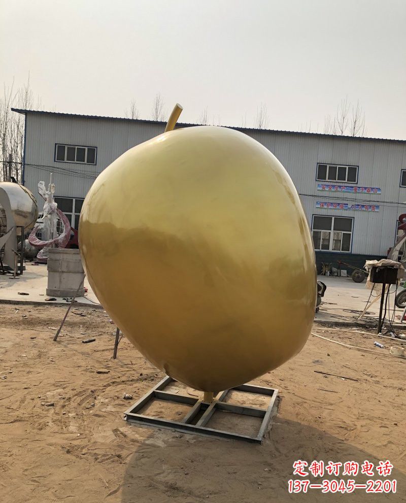 辽阳仿铜质苹果玻璃钢雕塑
