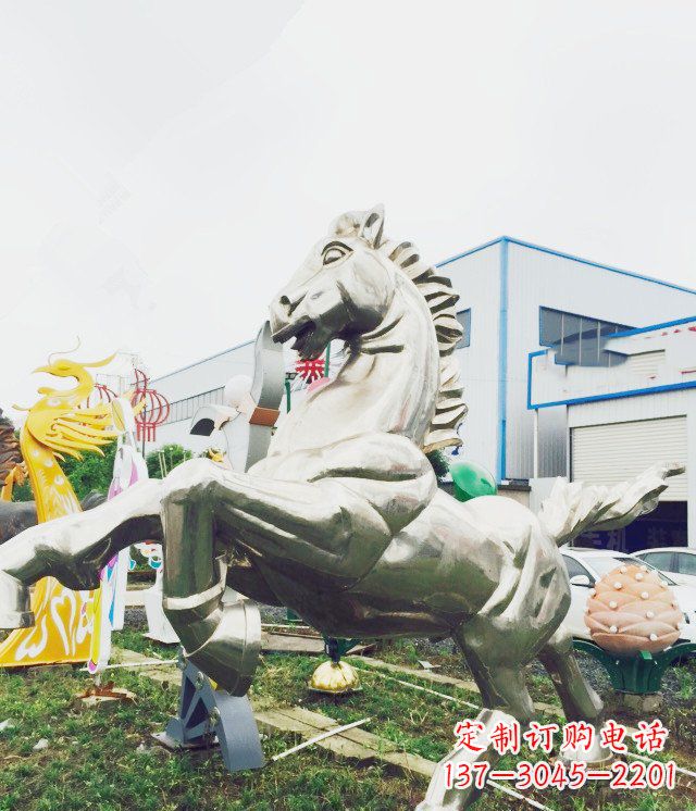 辽阳产品名称优雅的不锈钢雕塑——奔马