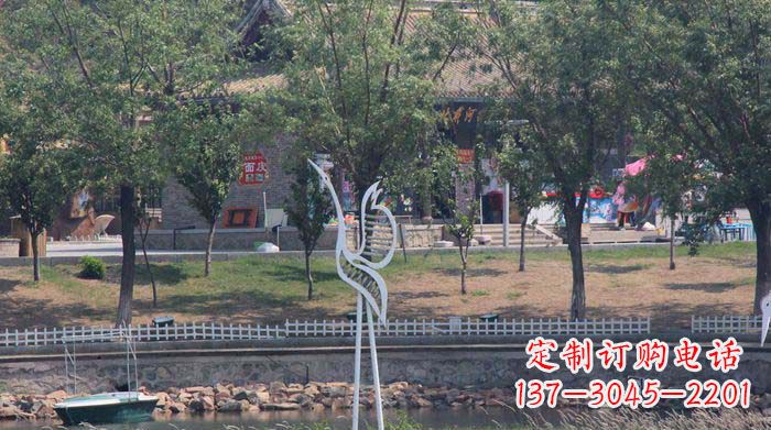 辽阳融合瑞雪灵羽,灵灯晶莹不锈钢仙鹤雕塑
