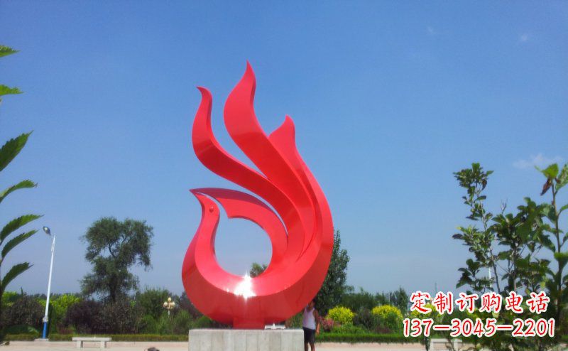 辽阳艺术荟萃的凤凰雕塑