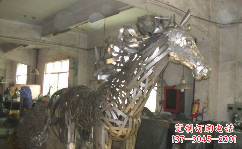 辽阳不锈钢抽象马动物雕塑