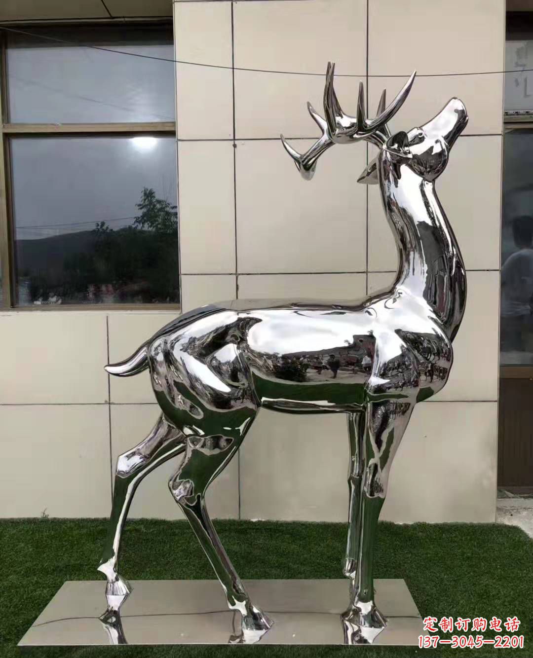 辽阳不锈钢艺术品精美梅花鹿雕塑