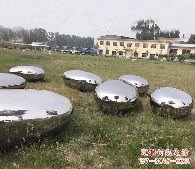 辽阳精美不锈钢水滴景观雕塑
