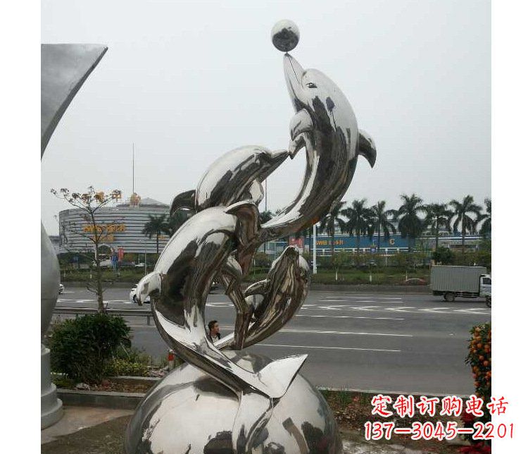 辽阳海豚雕塑多功能不锈钢跳跃玩球