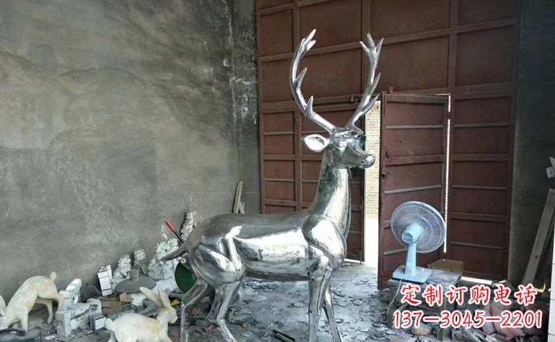 辽阳艺术精美的不锈钢鹿装置雕塑