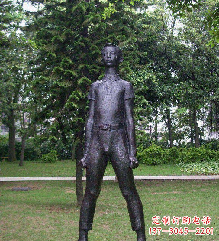 辽阳夕阳下的感动——铜雕男孩人物雕塑