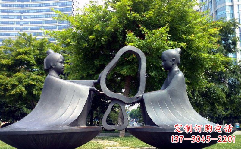 辽阳公园抽象孔融让梨景观铜雕