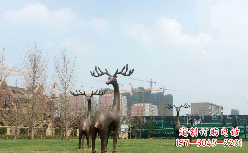 辽阳公园抽象梅花鹿动物铜雕
