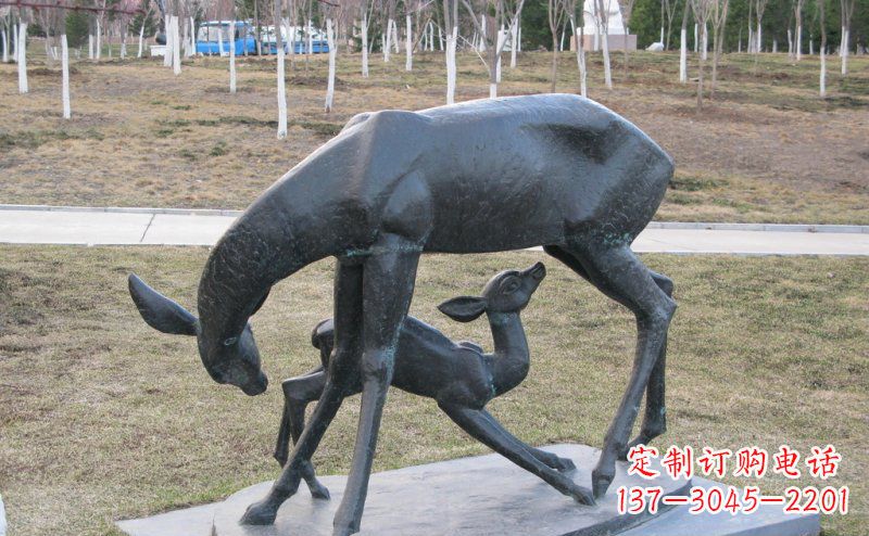 辽阳公园抽象母子鹿动物铜雕 (2)