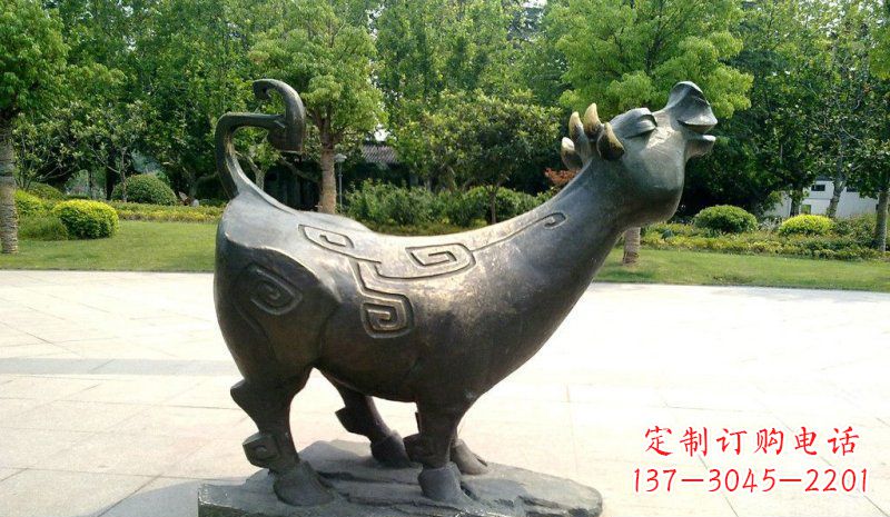 辽阳公园抽象牛动物铜雕 (3)