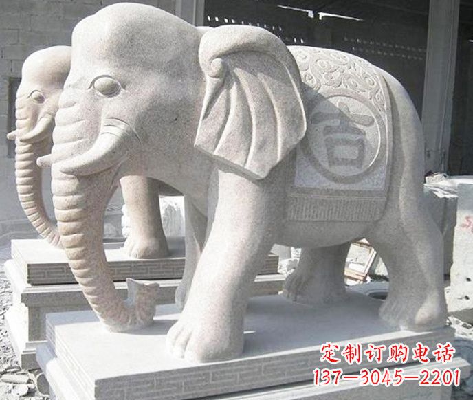辽阳公园动物吉祥大象石雕 (2)