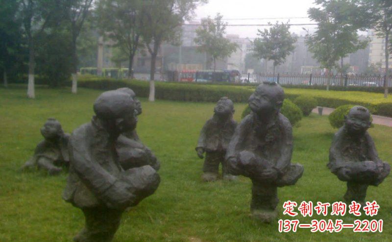 辽阳公园儿童斗鸡小品铜雕