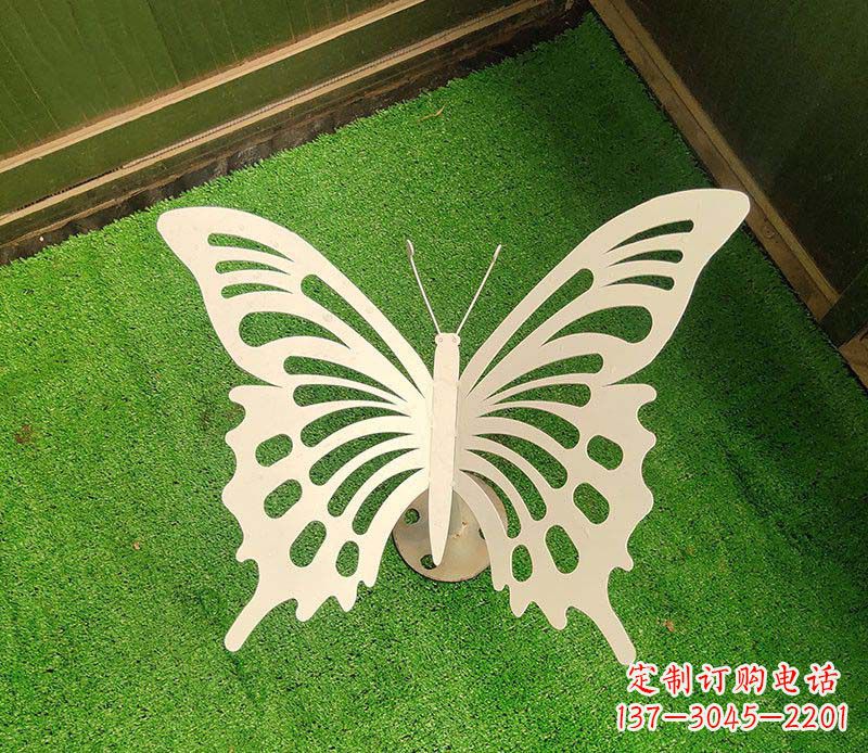 辽阳公园仿真蝴蝶不锈钢雕塑