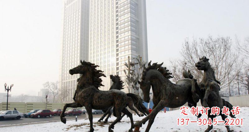 辽阳公园飞奔的马群动物铜雕