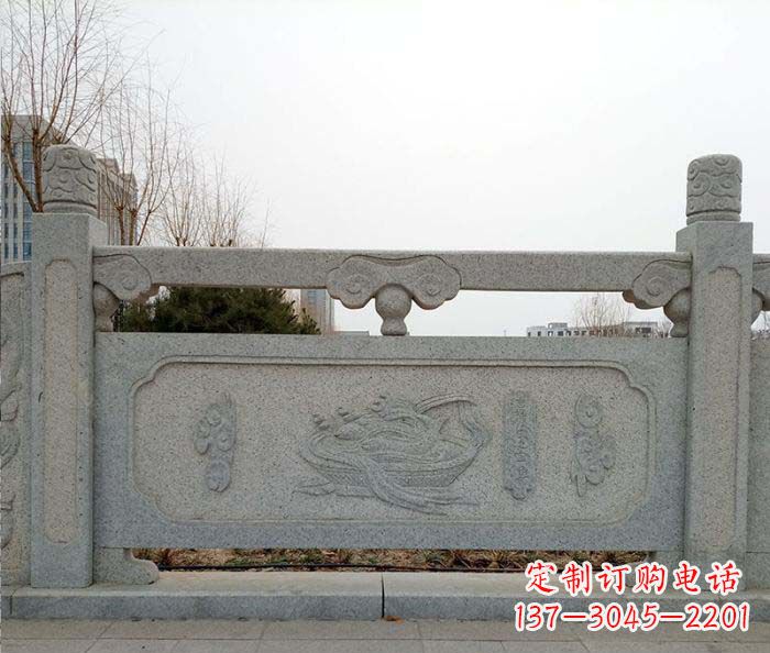 辽阳公园户外栏板石雕