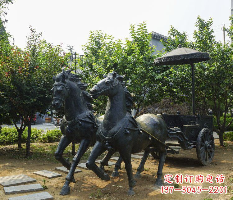 辽阳风格弥漫的古典马车铜雕