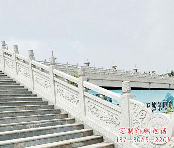 辽阳精美绝伦的汉白玉石栏板雕塑