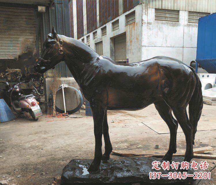 辽阳玻璃钢仿铜雕塑栩栩如生的飞奔骏马