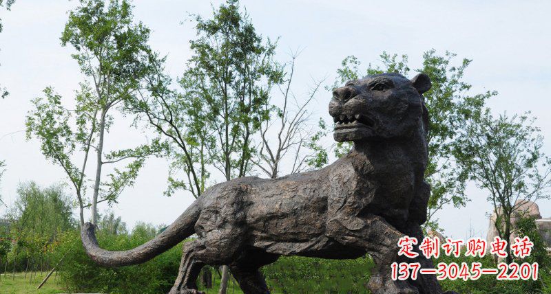 辽阳公园老虎动物铜雕 (4)