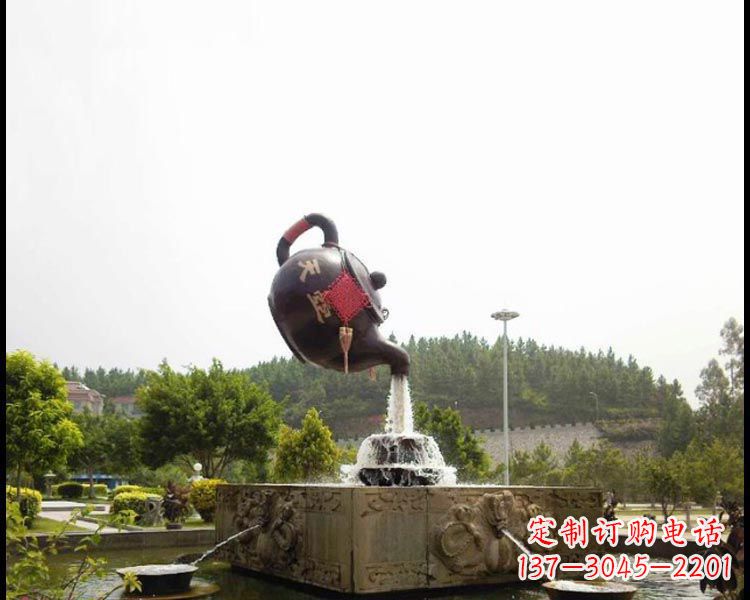辽阳传统工艺茶壶铜雕
