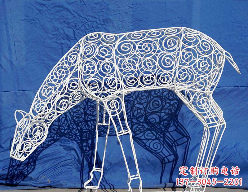 辽阳精致不锈钢镂空梅花鹿雕塑