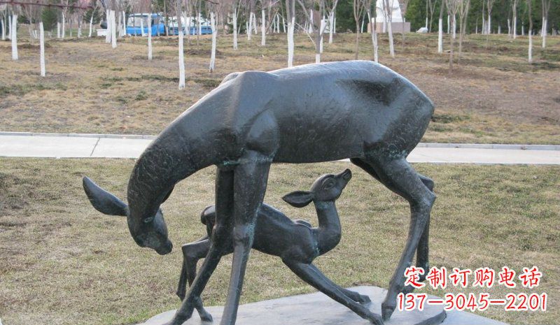 辽阳公园母子鹿动物铜雕