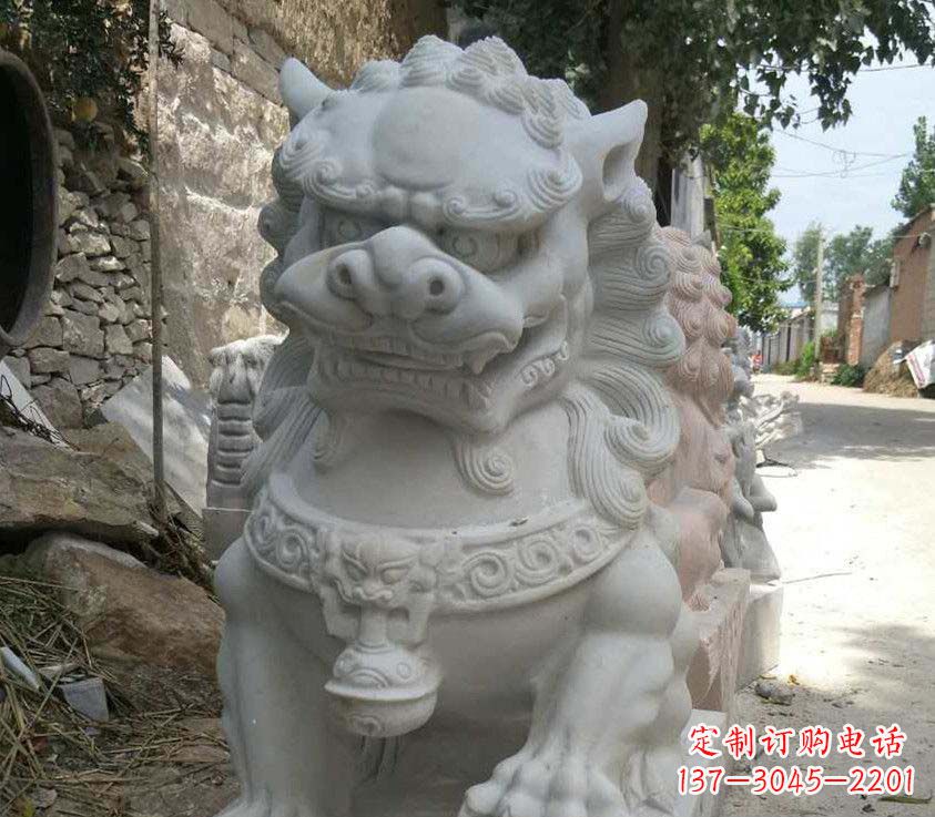 辽阳公园母子狮子景观石雕