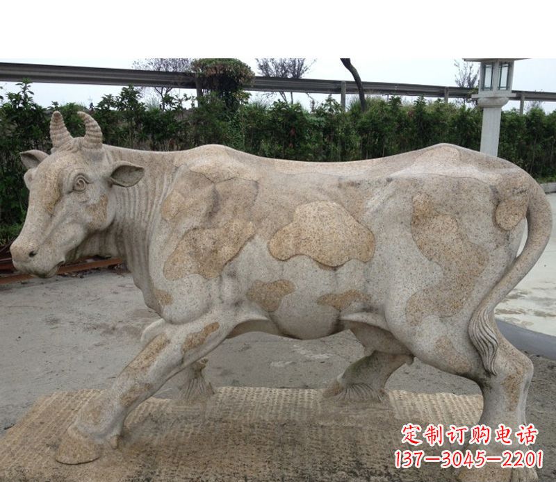 辽阳中领雕塑精美绝伦的奶牛石雕