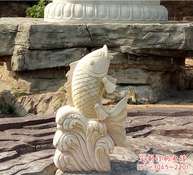 辽阳室外公园鲤鱼石雕装饰