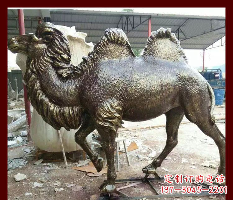 辽阳双峰骆驼铜雕塑,精美绝伦
