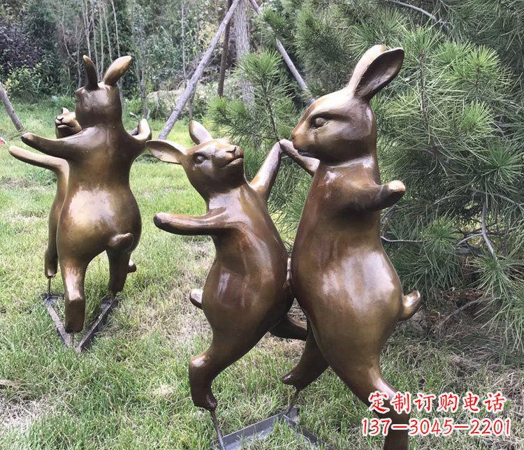 辽阳铜雕奔跑兔子动物雕塑