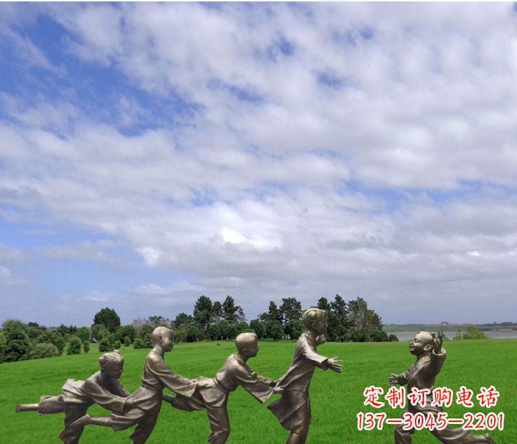 辽阳公园铜雕老鹰抓小鸡游戏人物雕塑