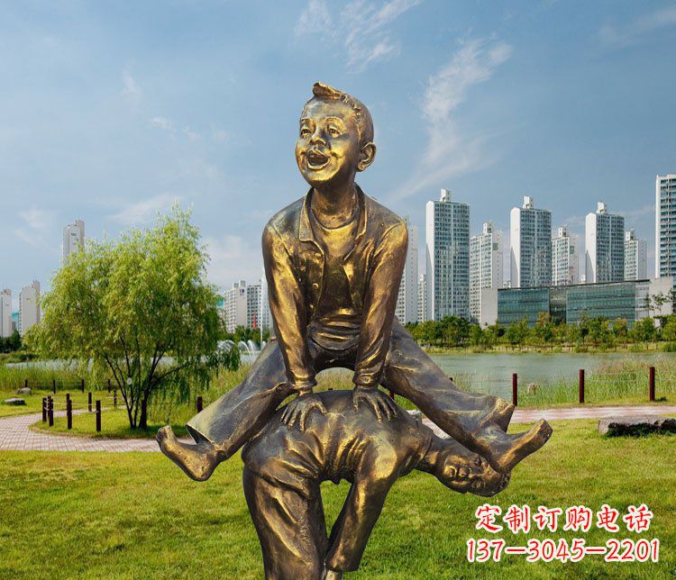 辽阳公园铜雕跳马蹲人物雕塑