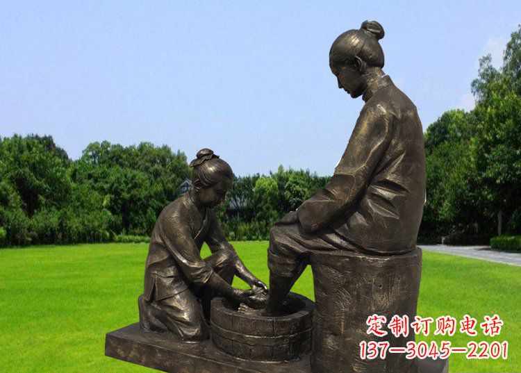 辽阳浓浓爱意的母爱,定制青铜铸造的母亲雕塑
