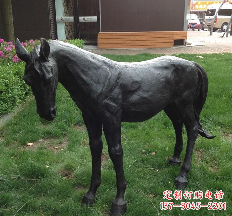 辽阳大型雕塑装置——马雕塑