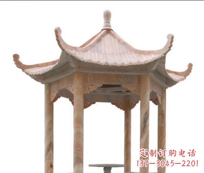 辽阳美丽而优雅的公园晚霞红六角石凉亭雕塑