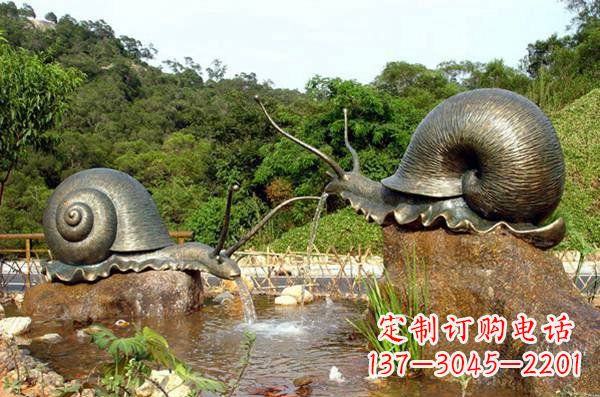 辽阳公园蜗牛铜雕